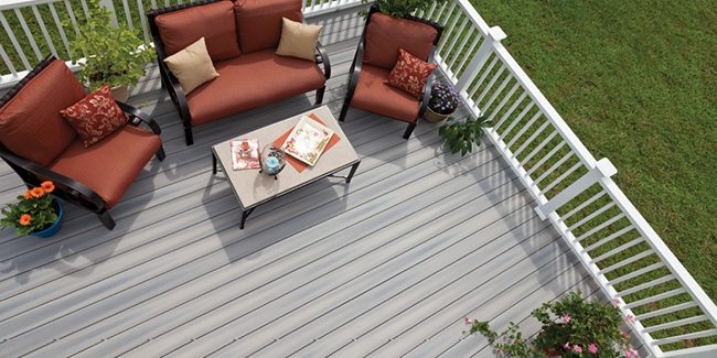 Custom multi-level Deck builder and contractor in Michigan
