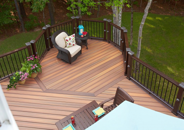 composite deck railing options - Custom Composite Deck Railing builder and contractor in Michigan