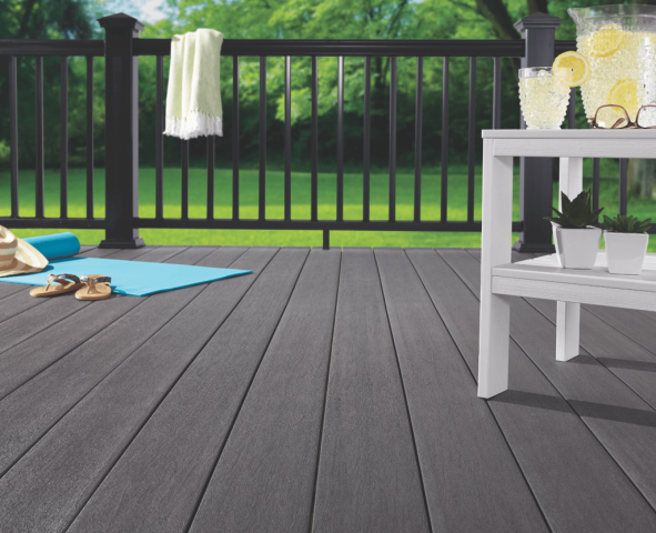composite deck railing options - Custom Composite Deck Railing builder and contractor in Michigan