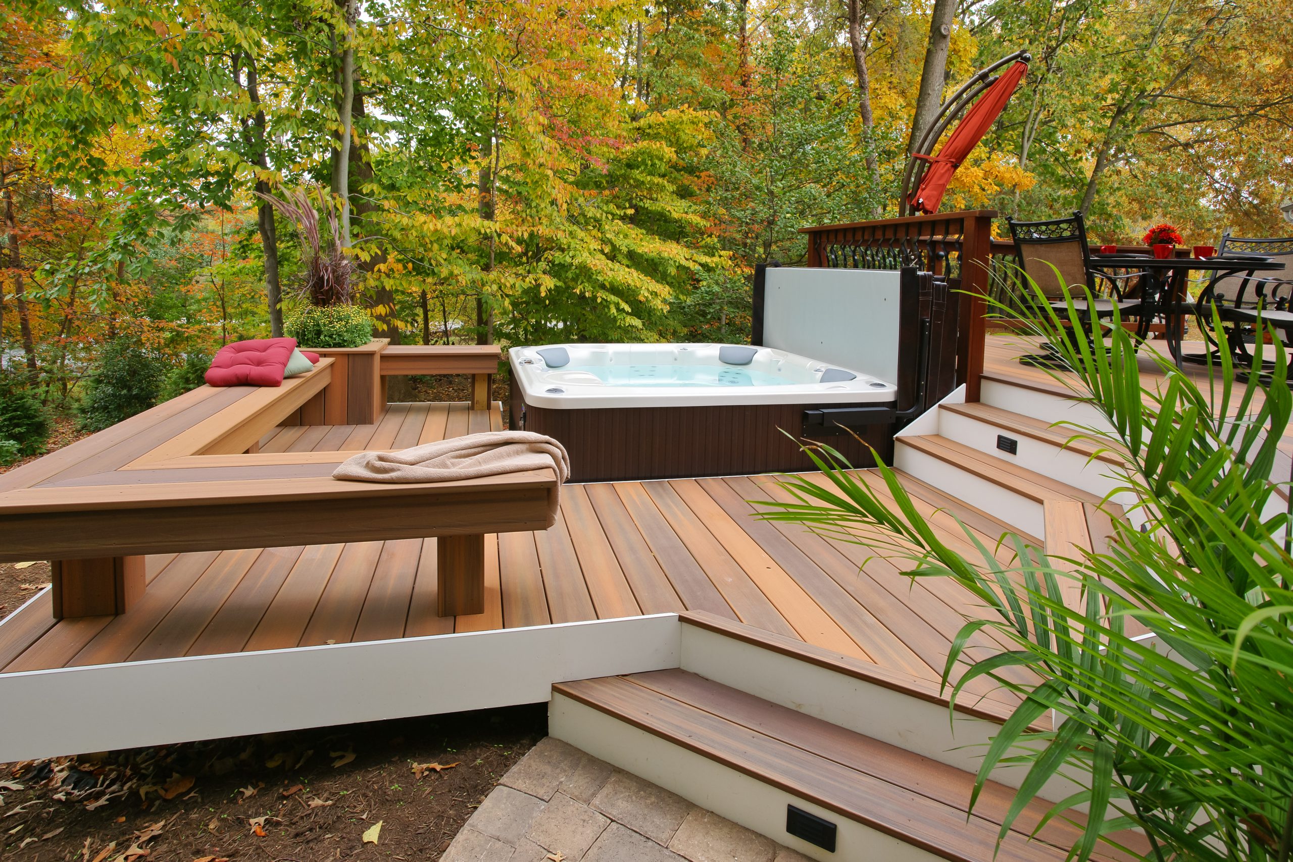Horizon Ipe Fiberon Composite Decking - Fiberon multi-level Deck builder and contractor in Michigan