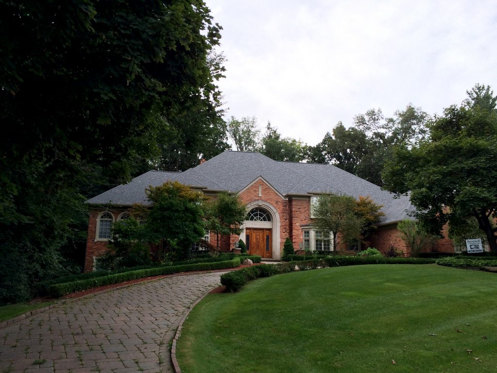 Roof before in MI