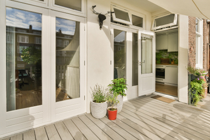 Storm Doors vs. Screen Doors: How to Choose the Best Door 