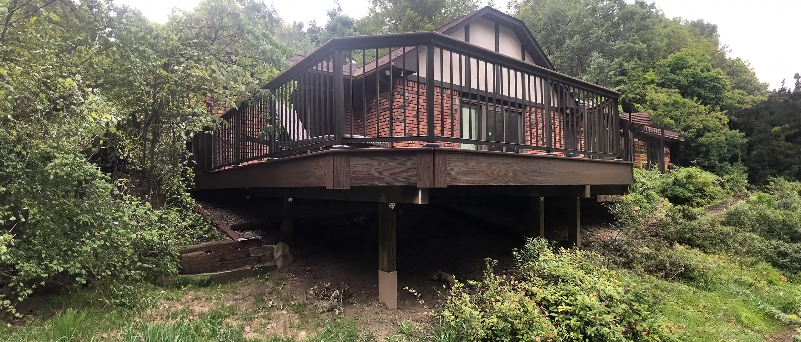 Custom Composite Deck builder and contractor in Michigan