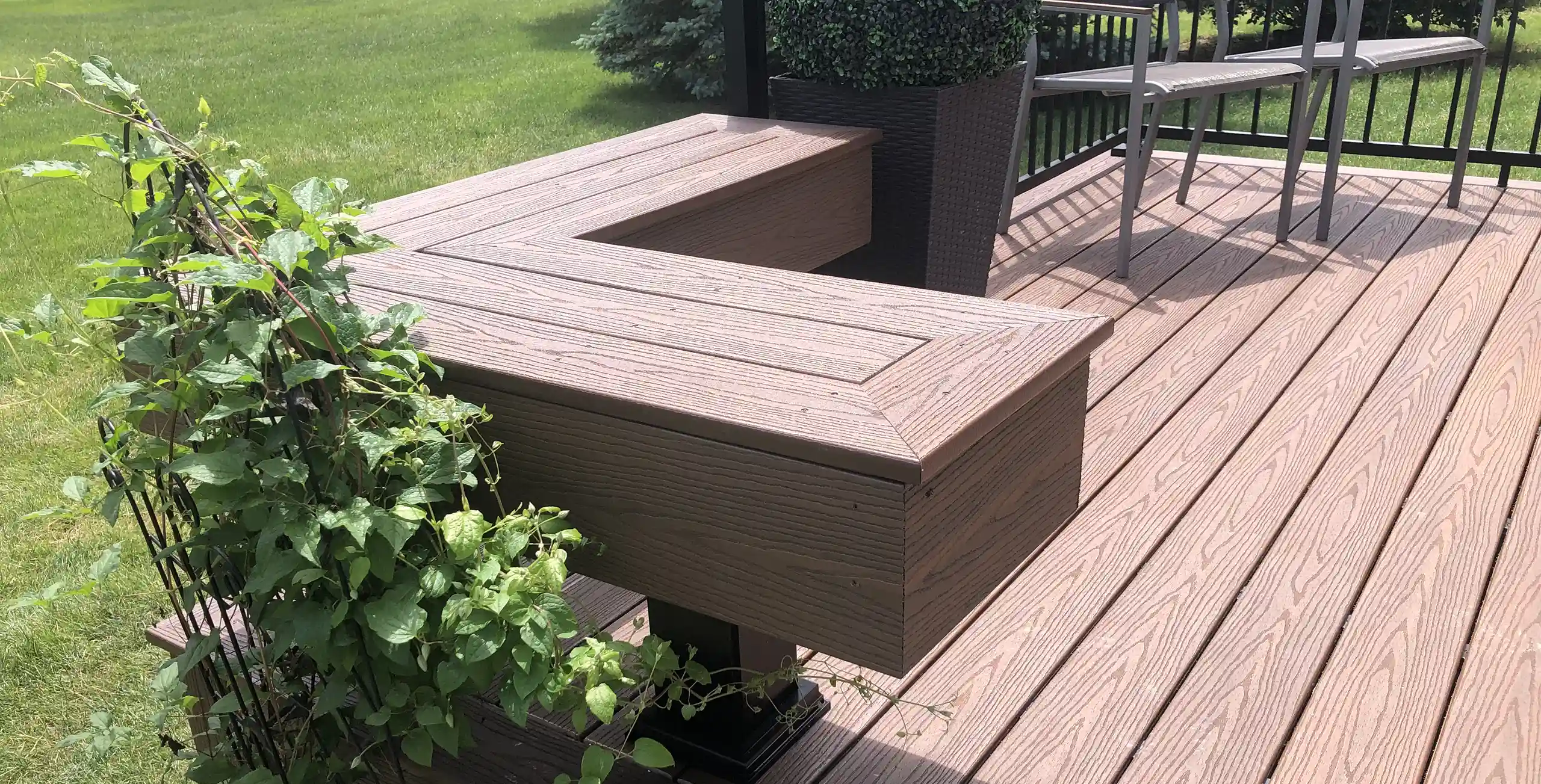 Custom Elevated Composite Deck builder and contractor in Michigan