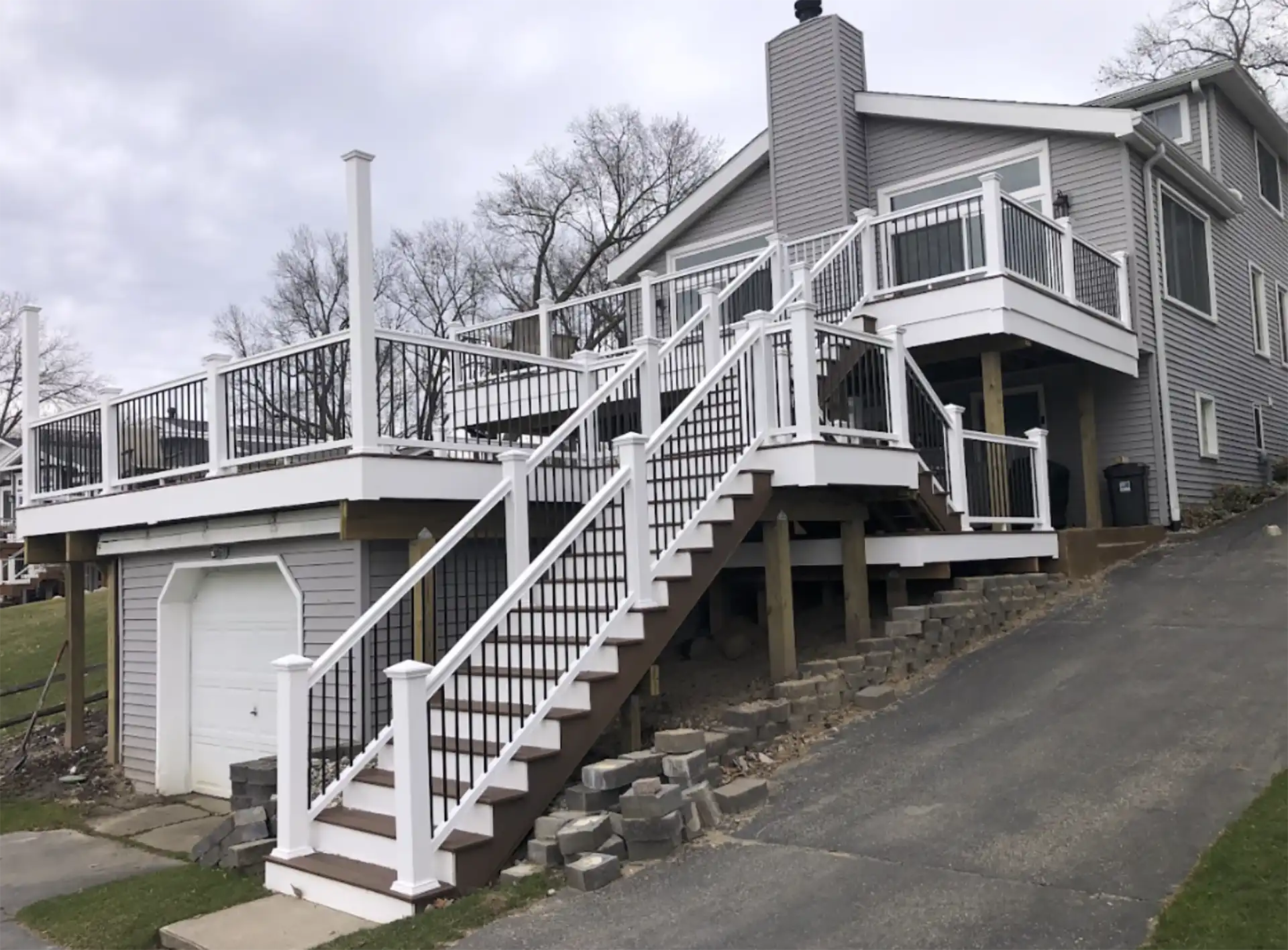Covered deck builders and contractors in Michigan